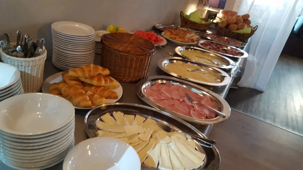 Hotel und Steakhouse Lauterbach Am Bodden fruehstueck 3