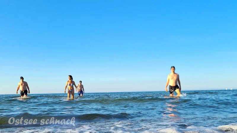 eisbademeisters sprung in die ostsee oktober 2022
