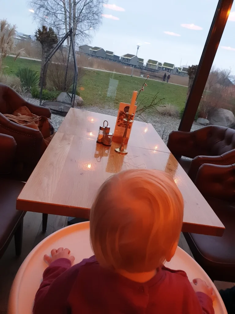 restaurant kormoran blick im jaich wasserferienwelt pfahlhaeuser lauterbach insel ruegen