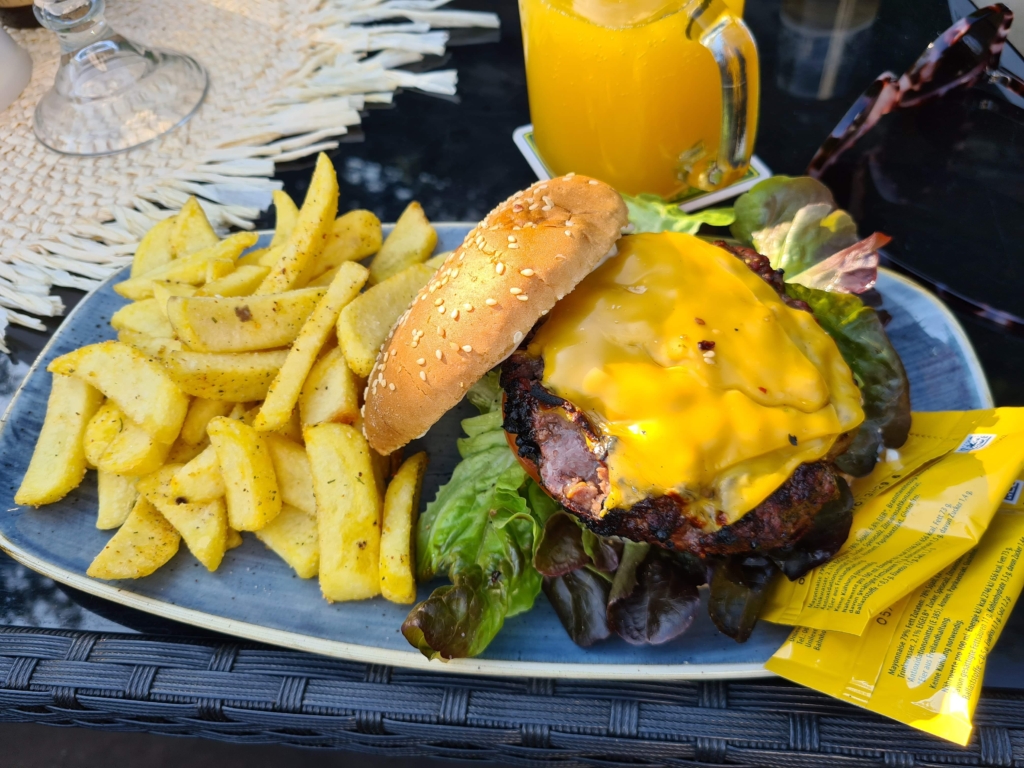 Hotel und Steakhouse Lauterbach Am Bodden leckeres essen burger